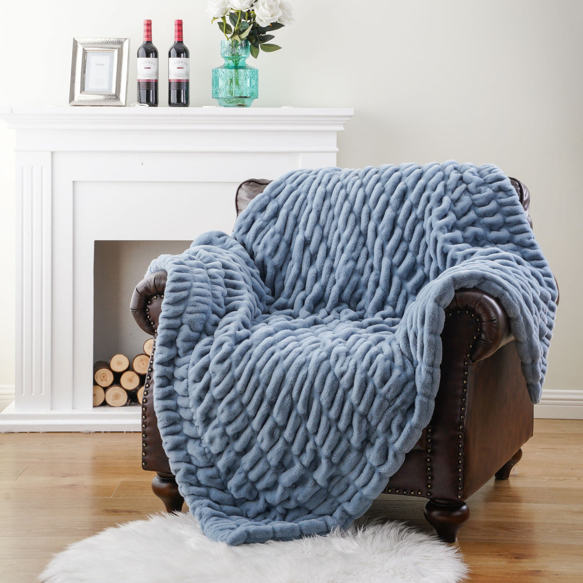 The Manhattan Cozy Faux Fur Viral Blanket