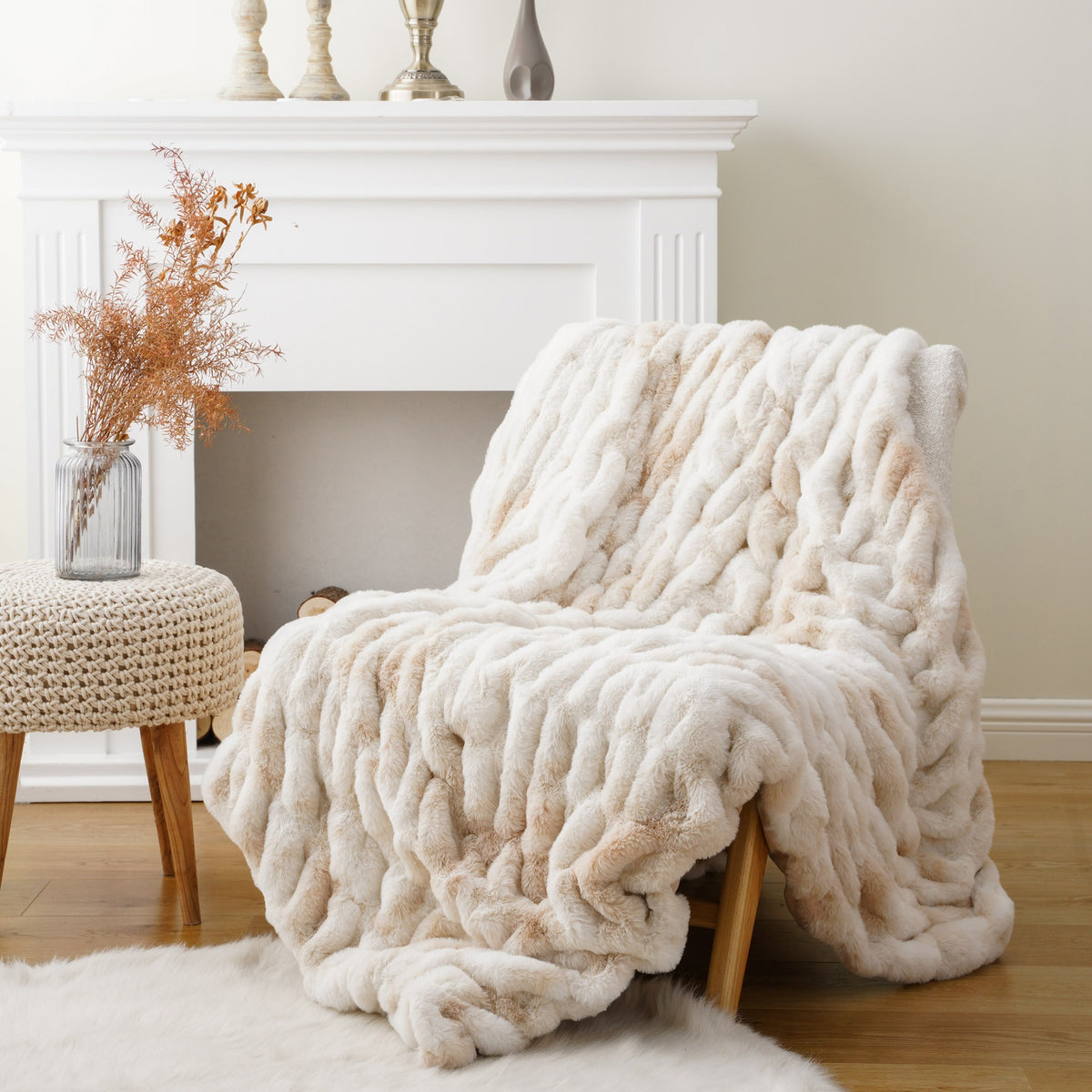 The Manhattan Cozy Faux Fur Viral Blanket